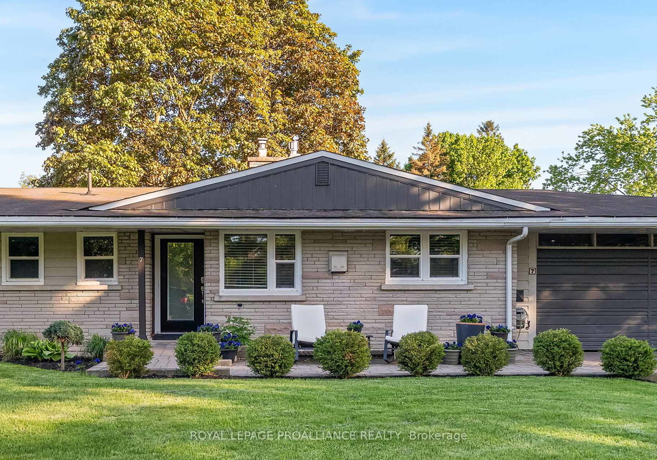 7-hutton-drive-belleville-ontario-x12385116