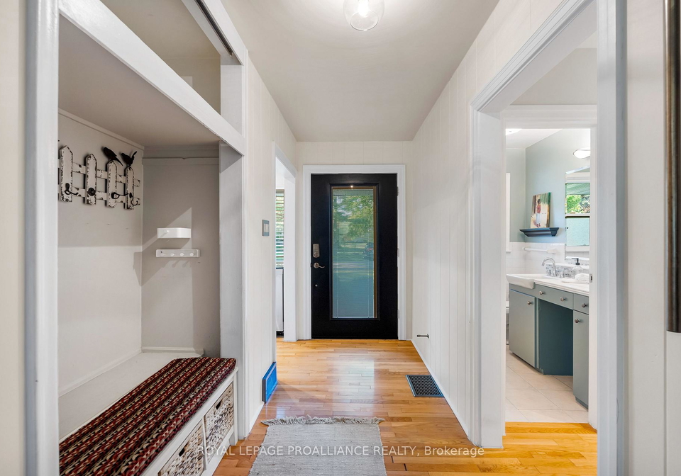 7-hutton-drive-belleville-ontario-x12385116