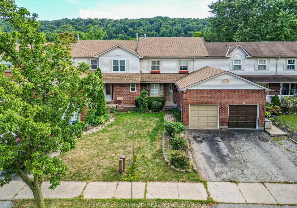 9-hedgelawn-drive-grimsby-ontario-x12385151