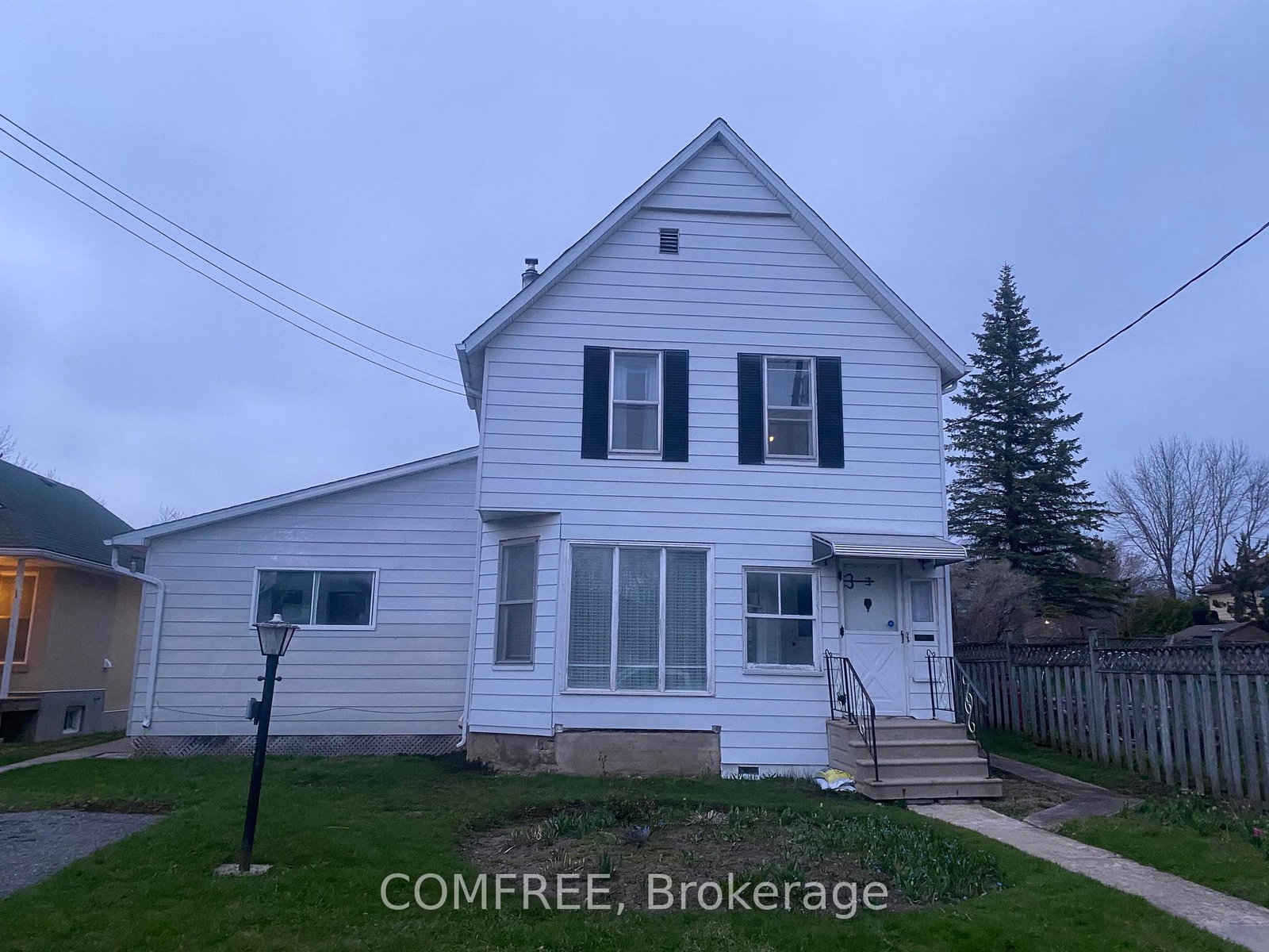 17-grant-street-perth-ontario-x12385336