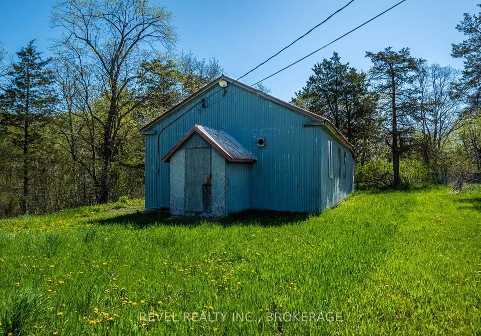 2186-highway-49-highway-prince-edward-county-ontario-x12385662