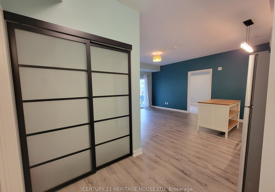 251-northfield-drive-e-waterloo-ontario-x12385822