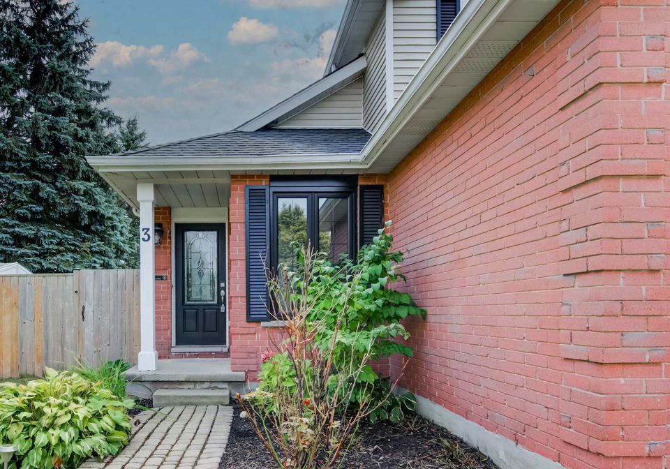 3-westview-crescent-kitchener-ontario-x12385937