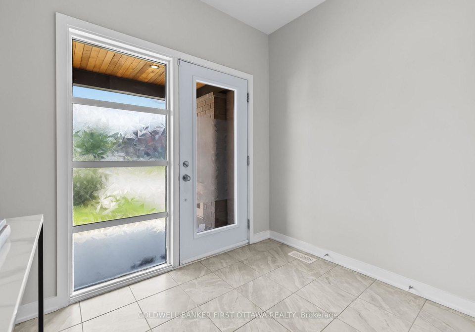 821-quartet-avenue-ottawa-ontario-x12386028