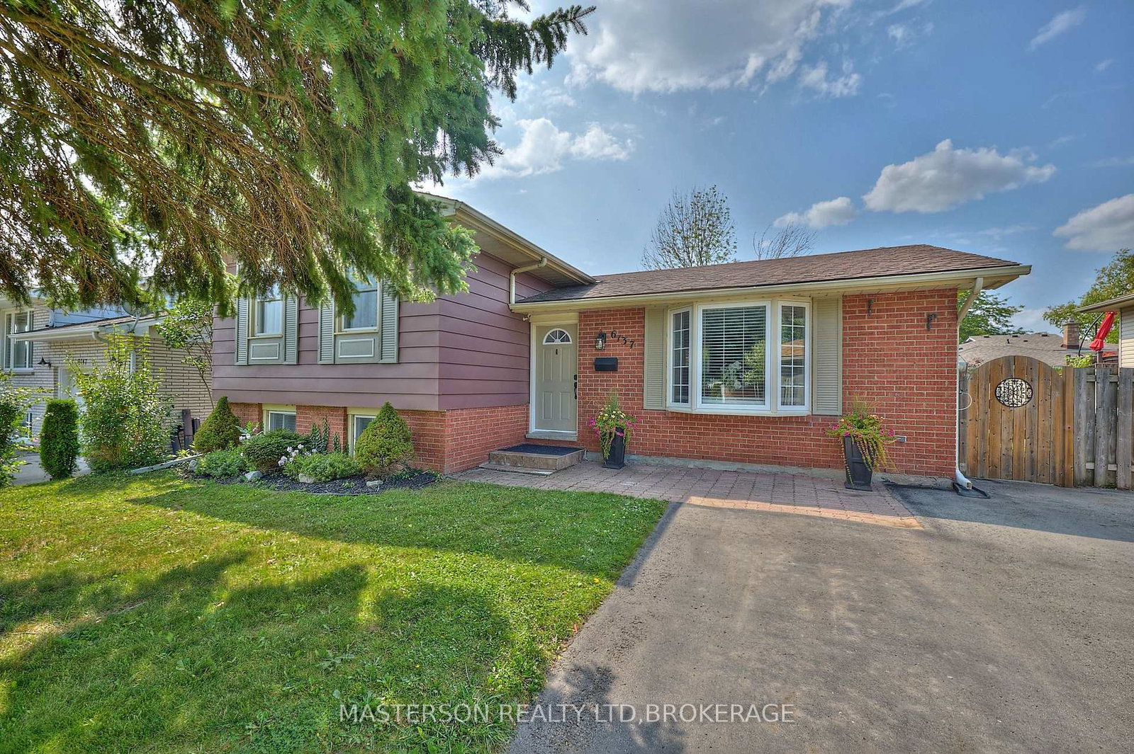6137-kirkland-drive-niagara-falls-ontario-x12386097