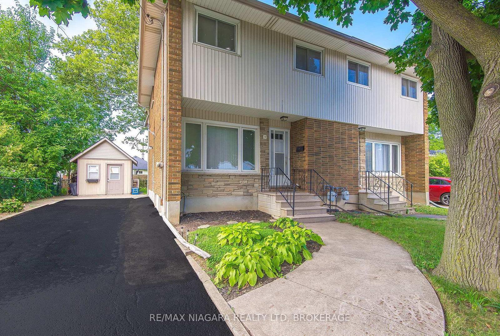 5-glen-avenue-st-catharines-ontario-x12386127