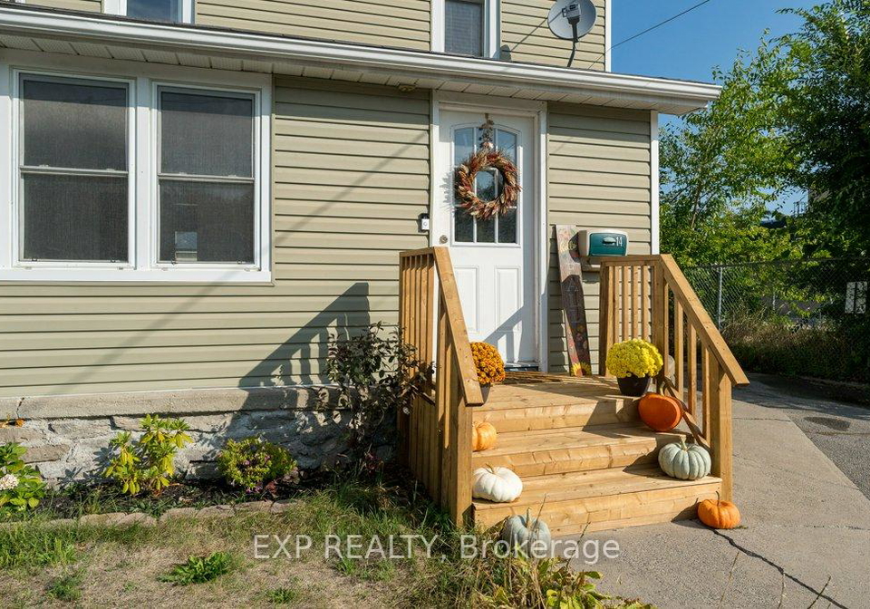 14-sillers-avenue-quinte-west-ontario-x12386165