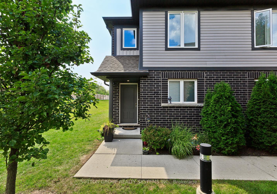 7768-ascot-circle-niagara-falls-ontario-x12386434