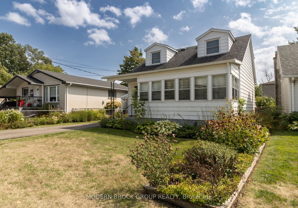 35-broadway-avenue-brockville-ontario-x12386479
