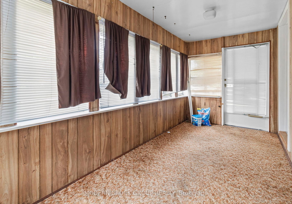 35-broadway-avenue-brockville-ontario-x12386479
