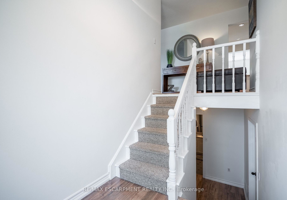 34-palm-court-hamilton-ontario-x12386601