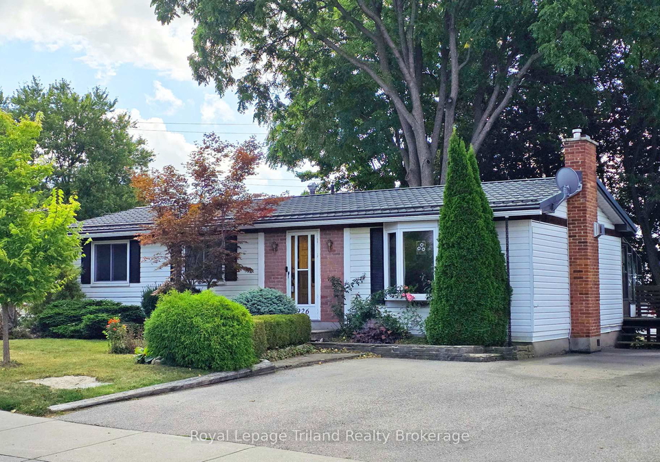 926-sunset-boulevard-woodstock-ontario-x12386626