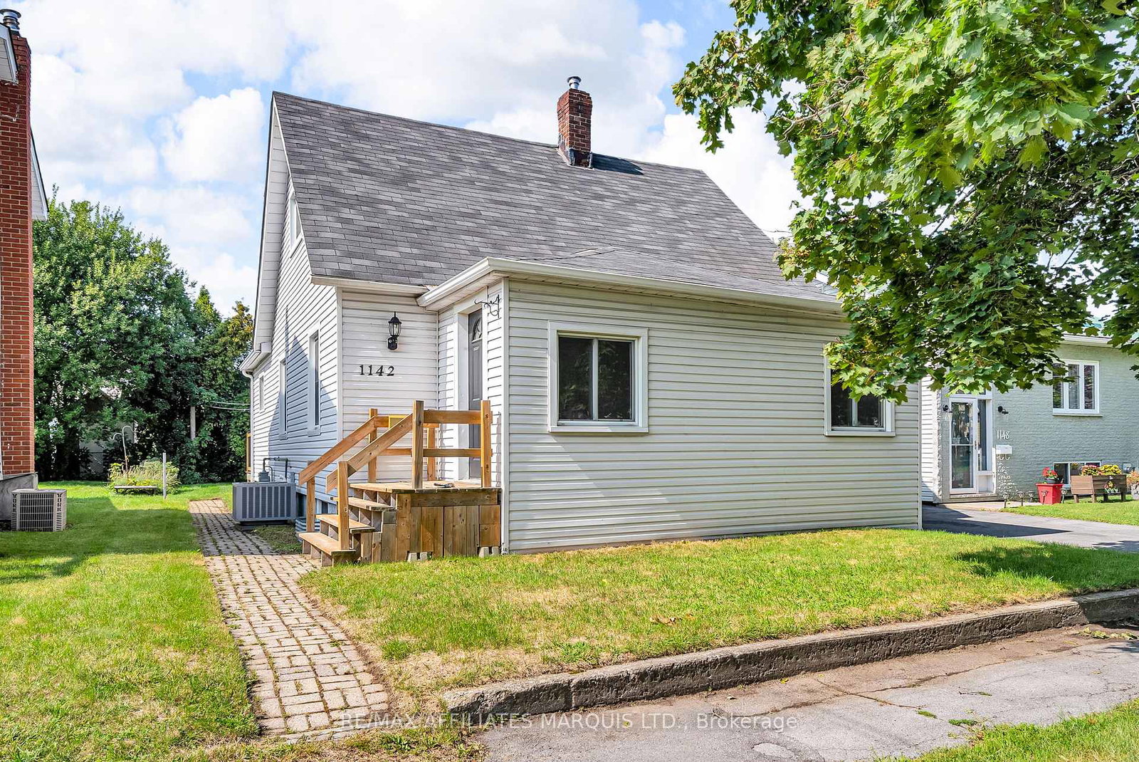 1142-dieppe-street-cornwall-ontario-x12386633