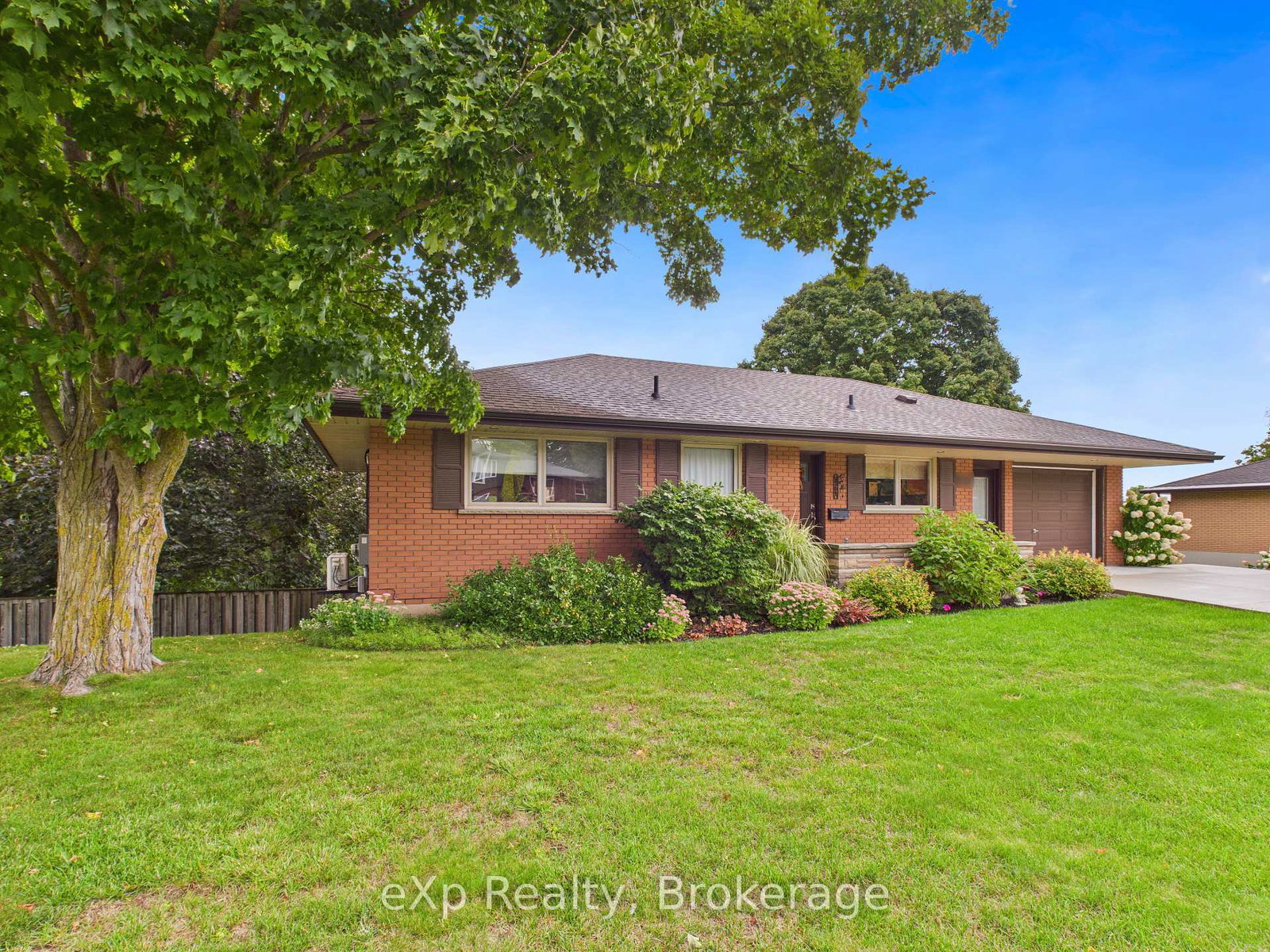 218-thomas-street-brockton-ontario-x12386705