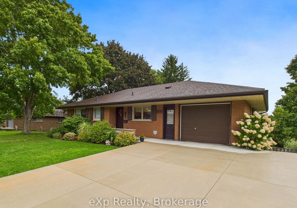 218-thomas-street-brockton-ontario-x12386705