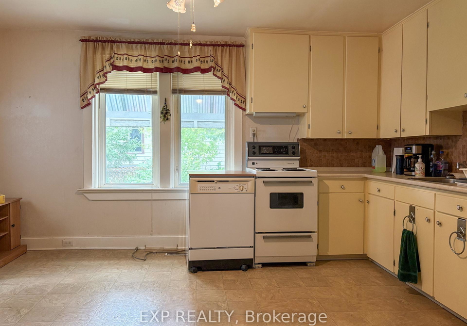 57-bank-street-s-renfrew-ontario-x12386752