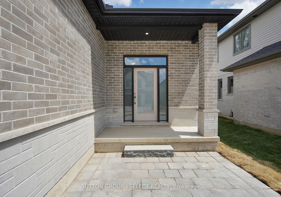7966-fallon-drive-lucan-biddulph-ontario-x12387315