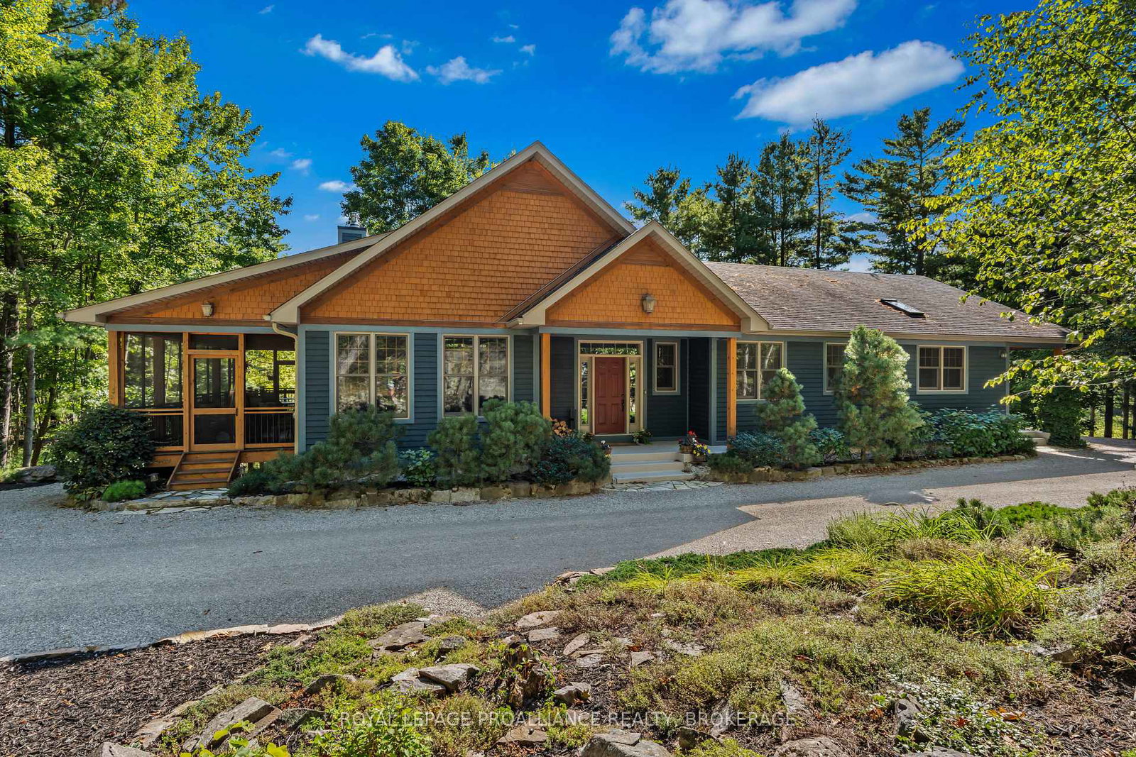 216-tumbledown-road-leeds-and-the-thousand-islands-ontario-x12387540