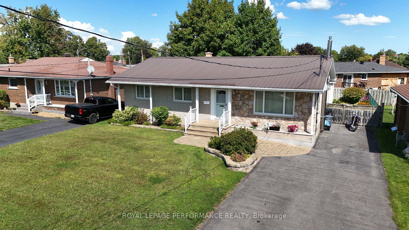 808-carleton-street-cornwall-ontario-x12387629