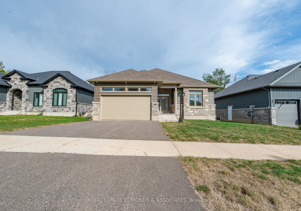 517-sydenham-street-pembroke-ontario-x12387732
