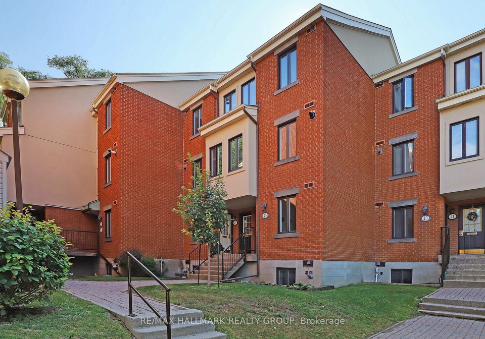 47-crispin-private-ottawa-ontario-x12387783