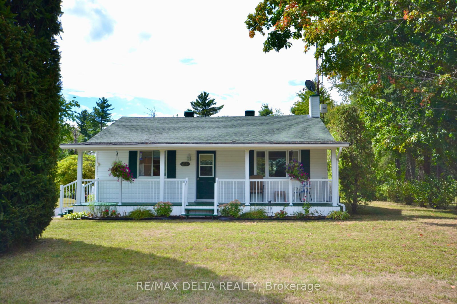 813-county-road-19-alfred-and-plantagenet-ontario-x12387828