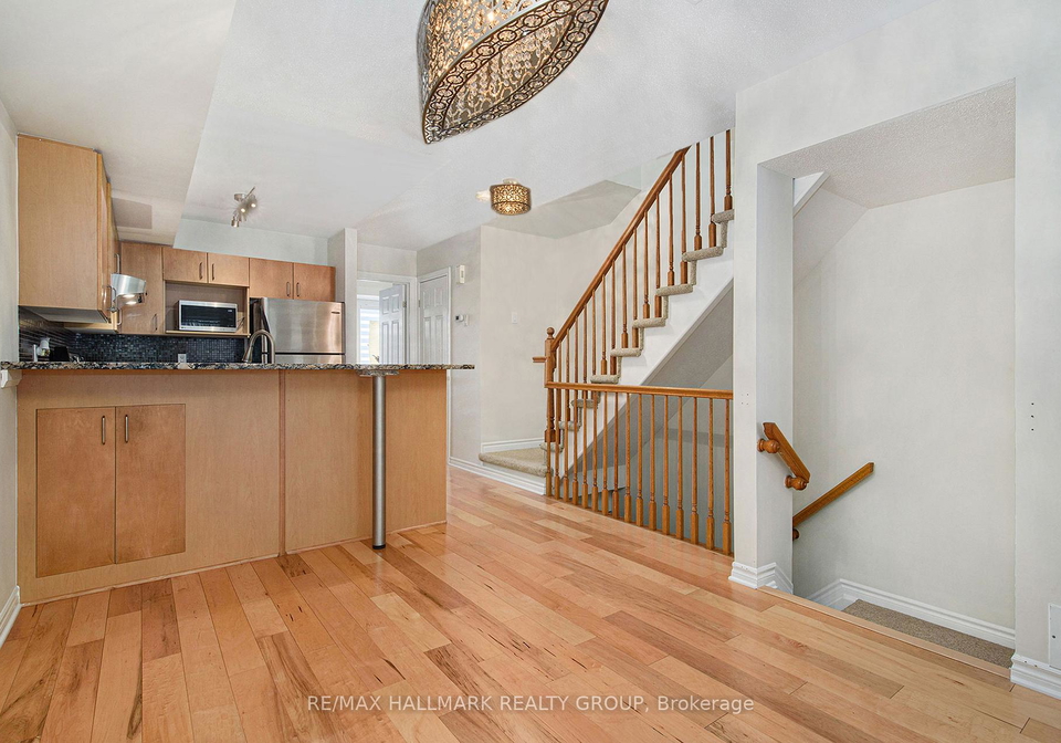 2814-baseline-road-ottawa-ontario-x12388007