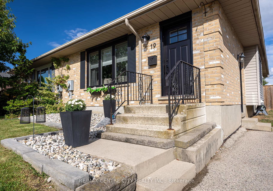 19-carrie-crescent-st-thomas-ontario-x12388136