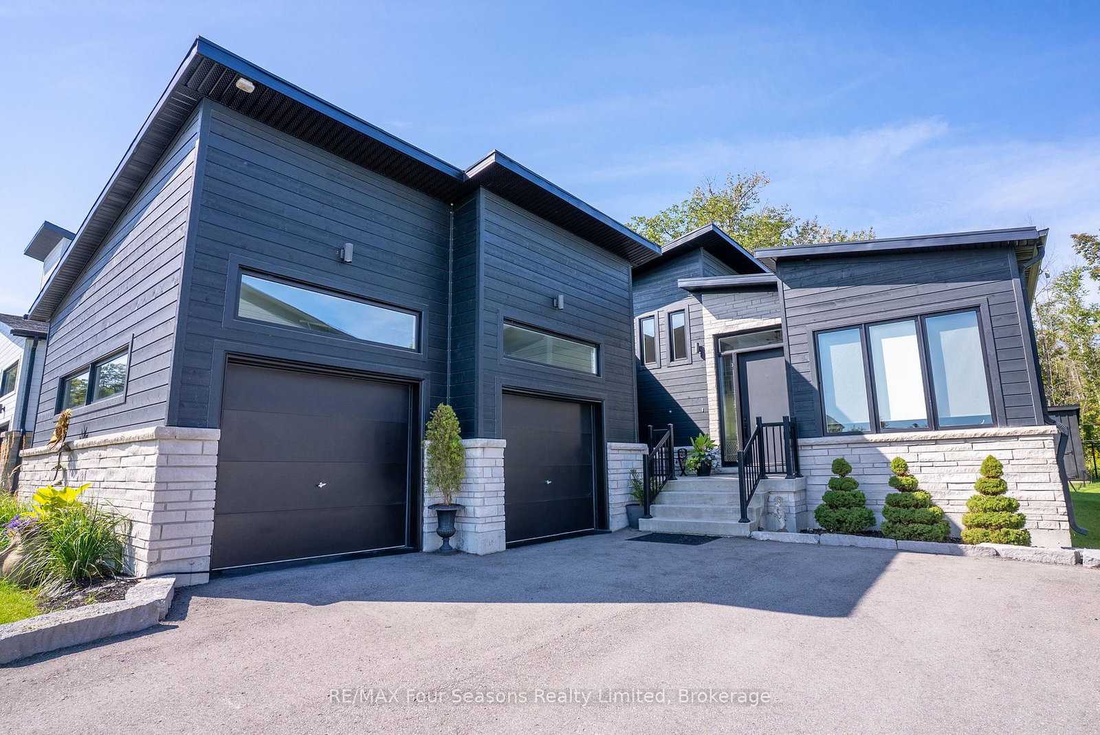 102-goldie-court-blue-mountains-ontario-x12388181
