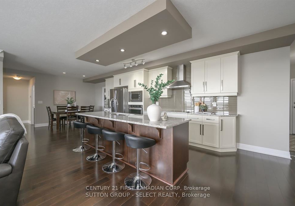 240-villagewalk-boulevard-london-north-ontario-x12388219