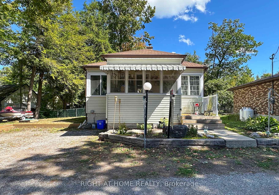 3-dover-street-kawartha-lakes-ontario-x12388244