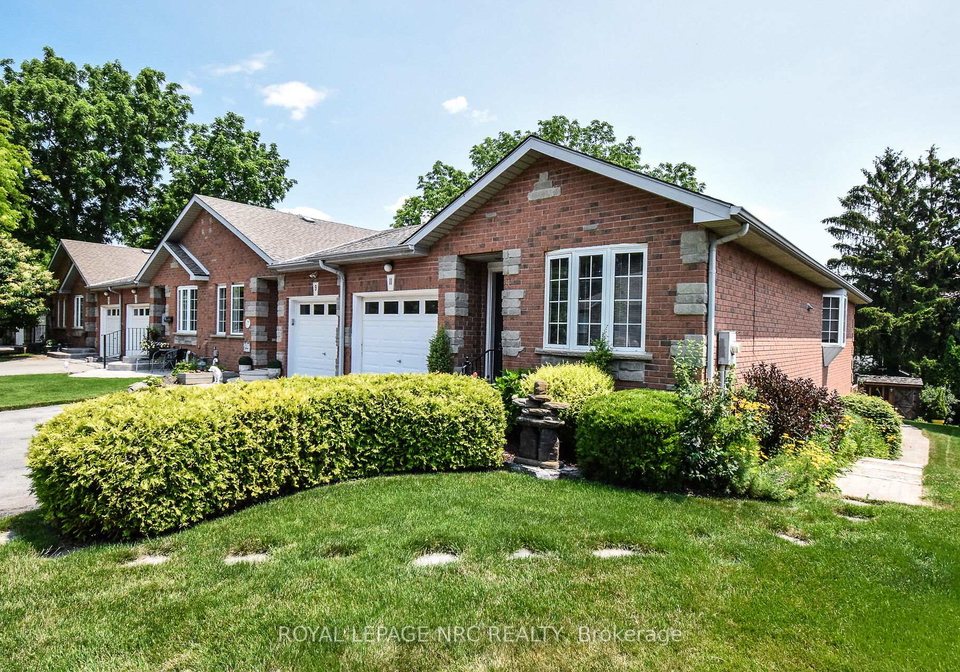11-kinsman-court-pelham-ontario-x12388296