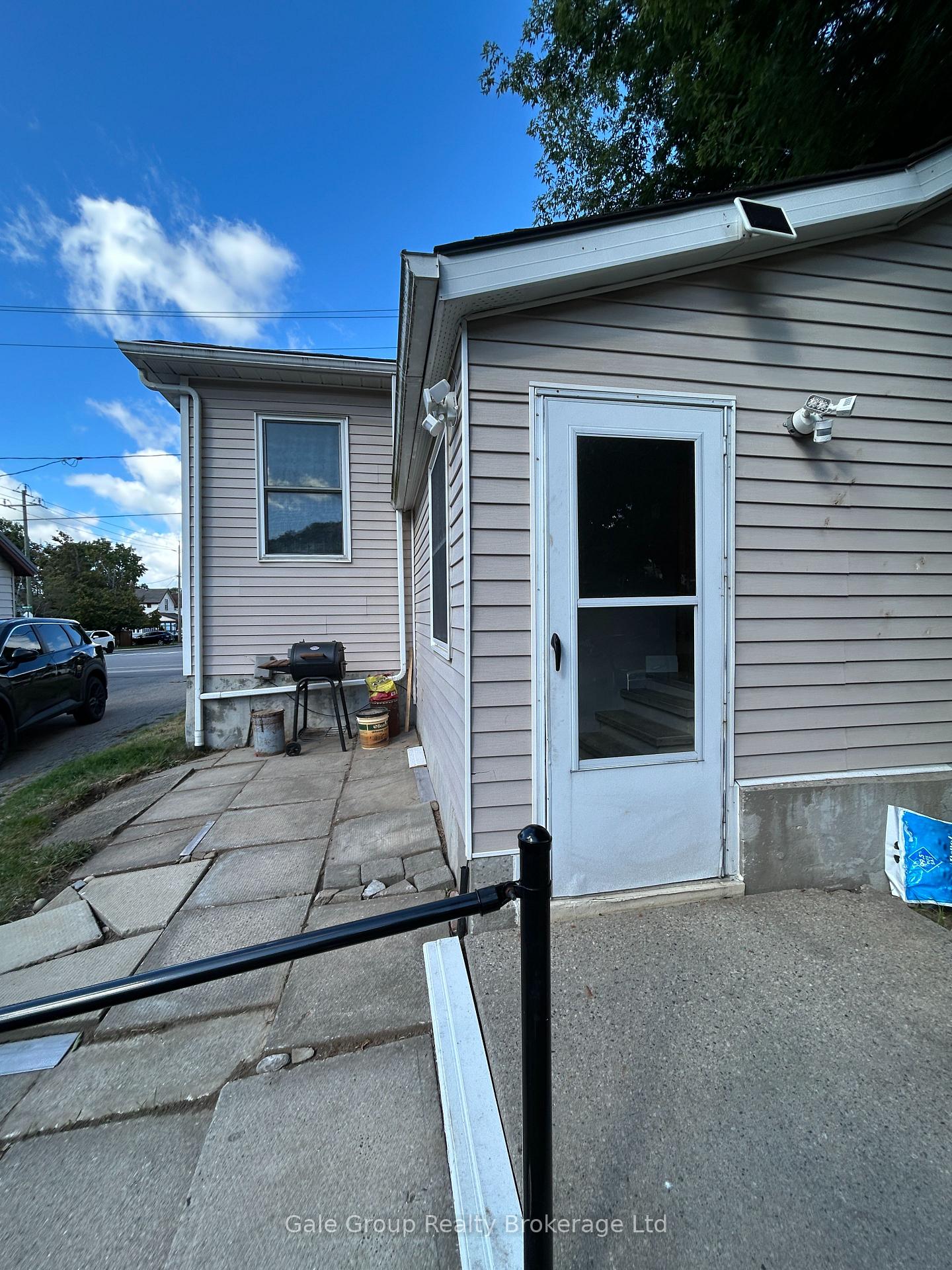 74-huron-street-woodstock-ontario-x12388447