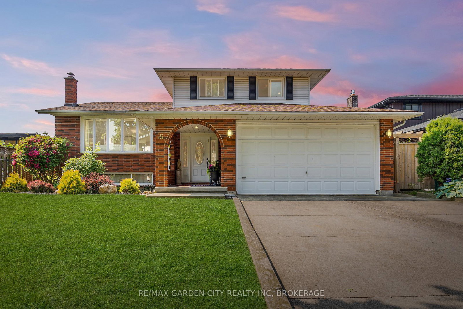 5-woodgarden-court-st-catharines-ontario-x12388532