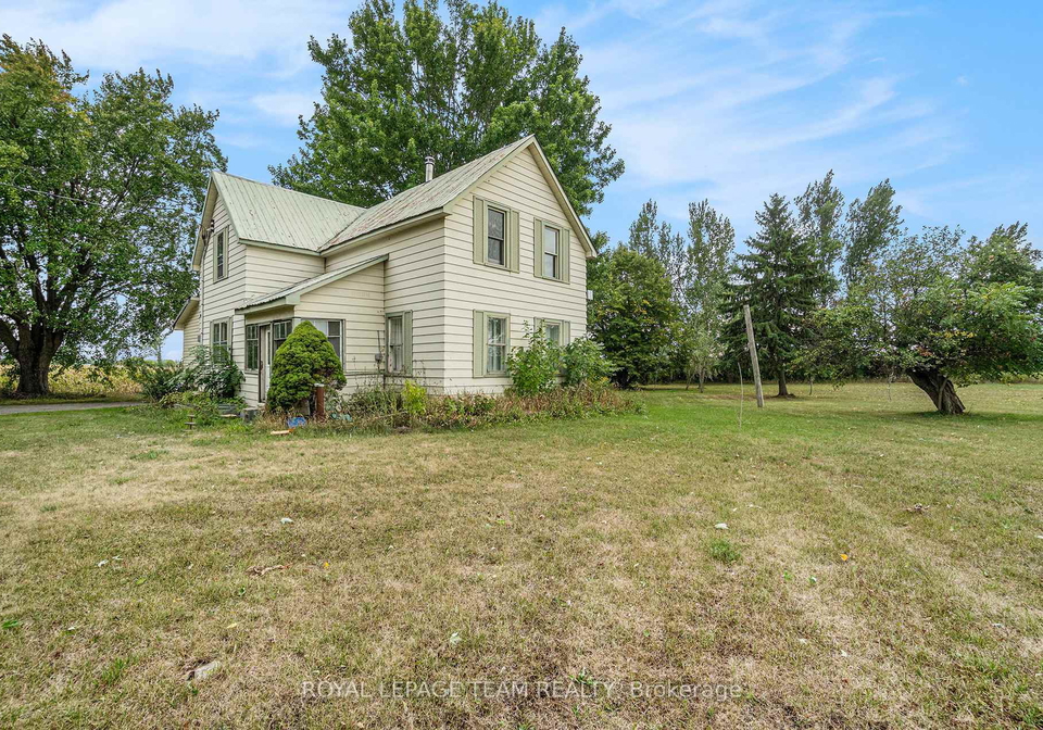11590-county-43-road-north-dundas-ontario-x12388764