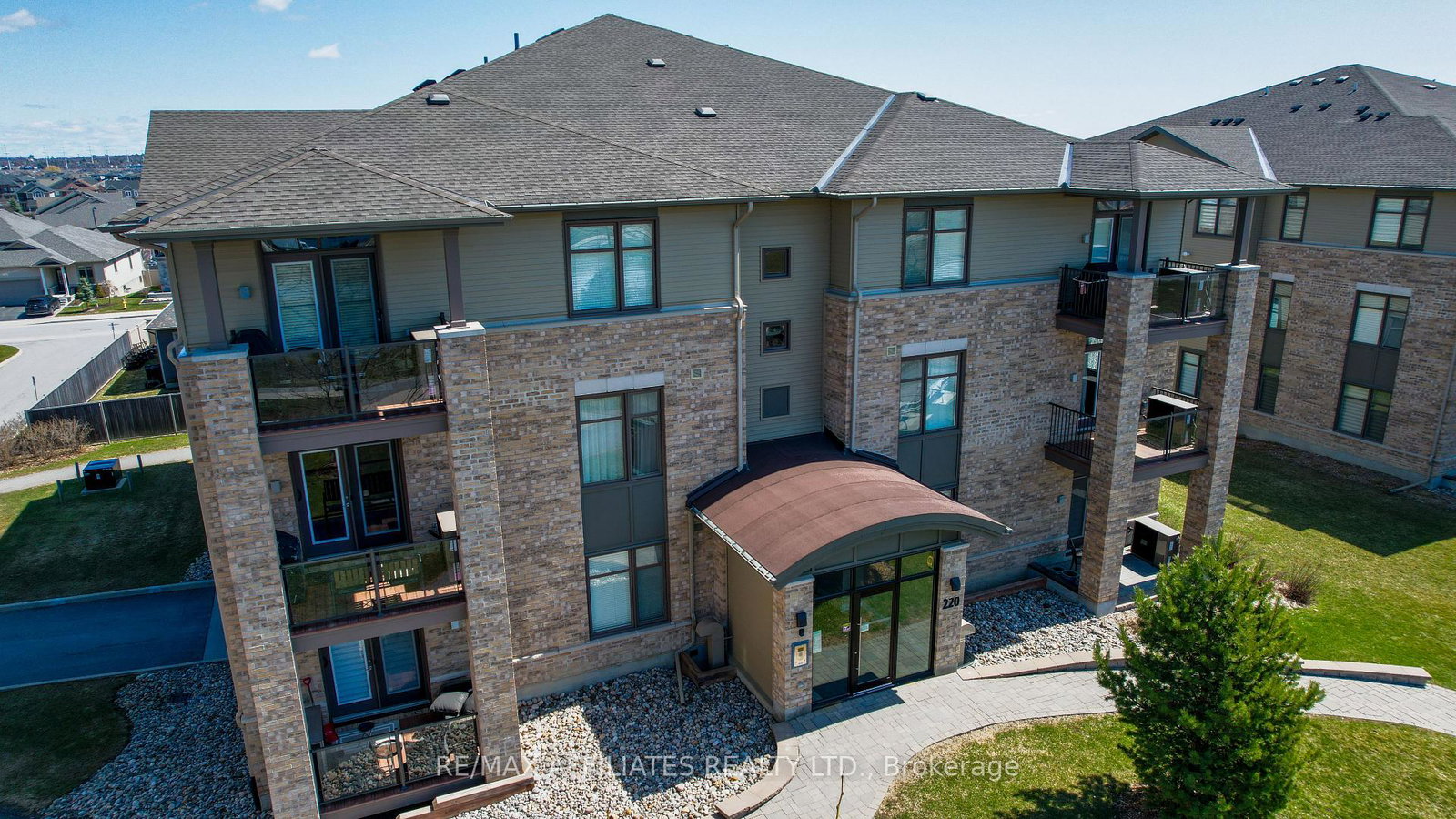 220-janka-private-kanata-ontario-x12388981