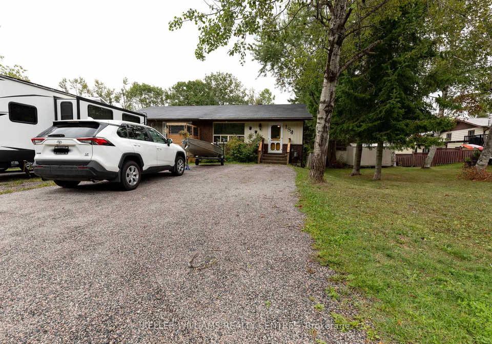 184-fernwood-drive-gravenhurst-ontario-x12389218