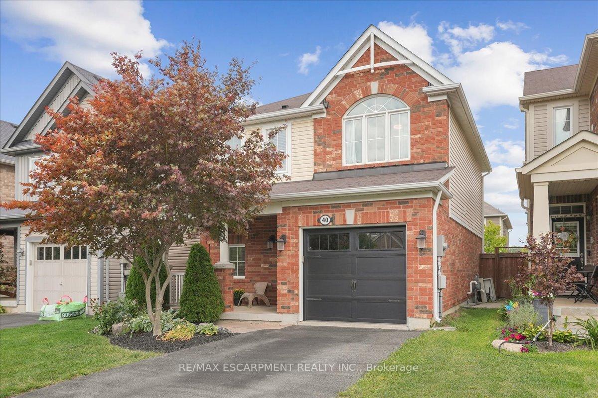 40-peer-court-hamilton-ontario-x12389253