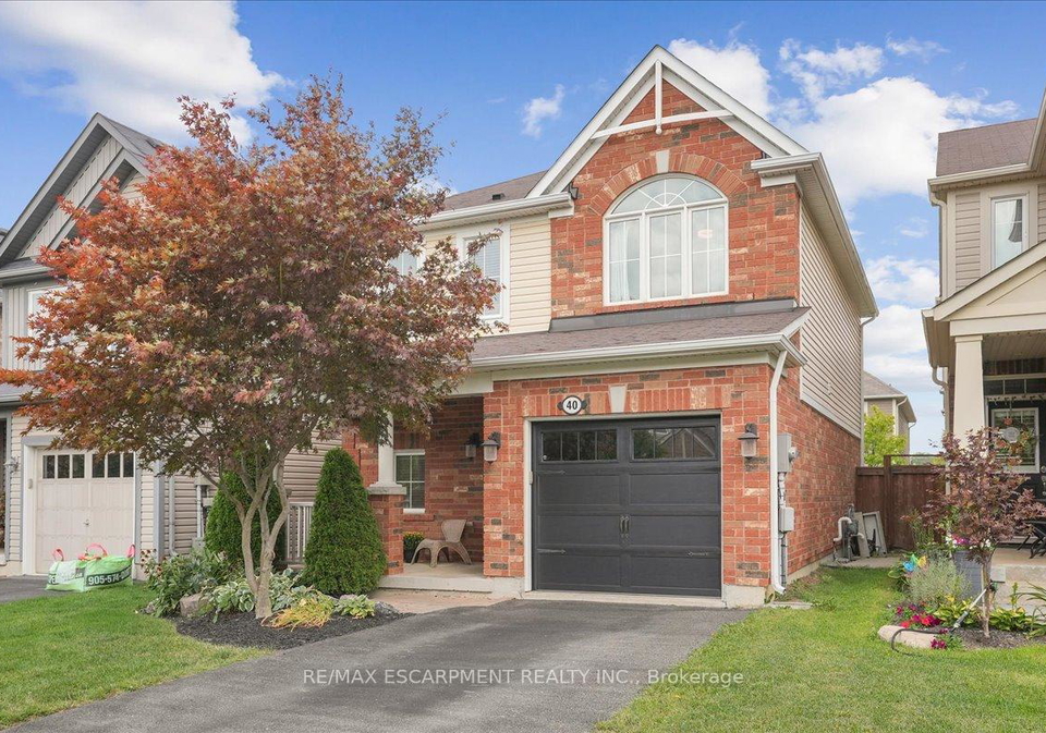 40-peer-court-hamilton-ontario-x12389253