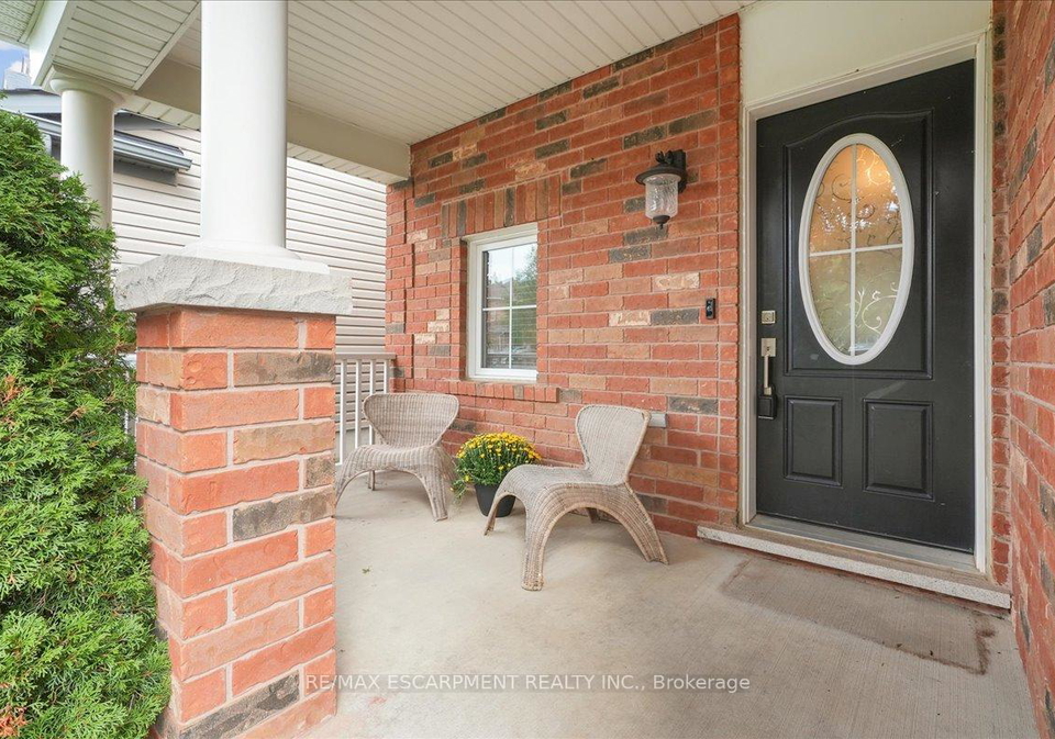 40-peer-court-hamilton-ontario-x12389253