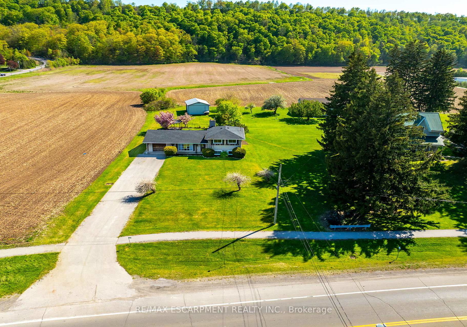 944-994-8-highway-hamilton-ontario-x12389750