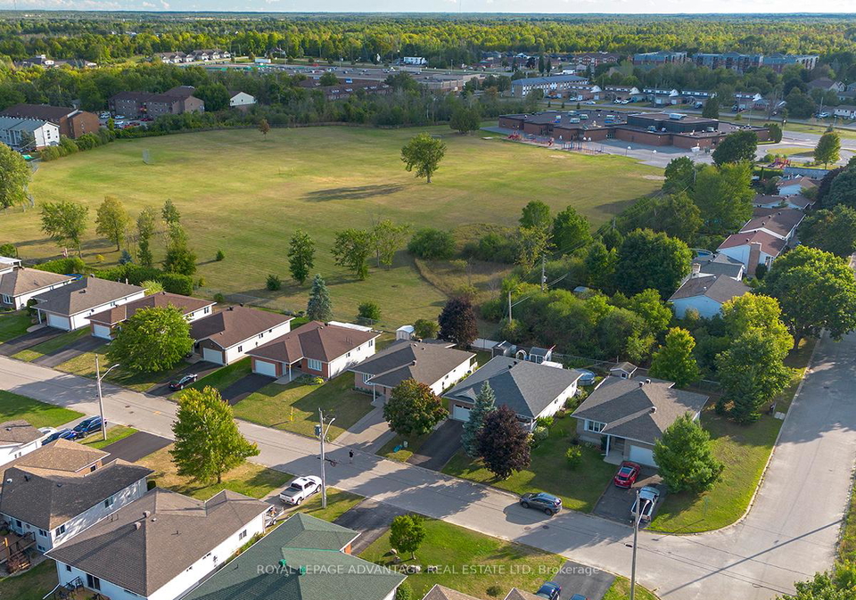 248-glenwood-crescent-smiths-falls-ontario-x12389771