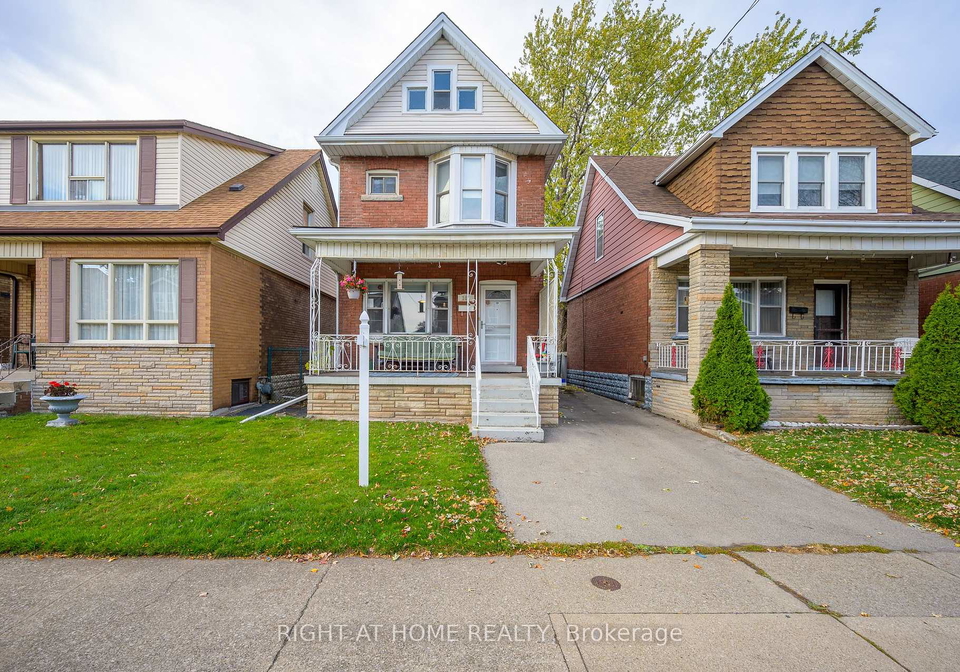 107-kensington-avenue-n-hamilton-ontario-x12390410