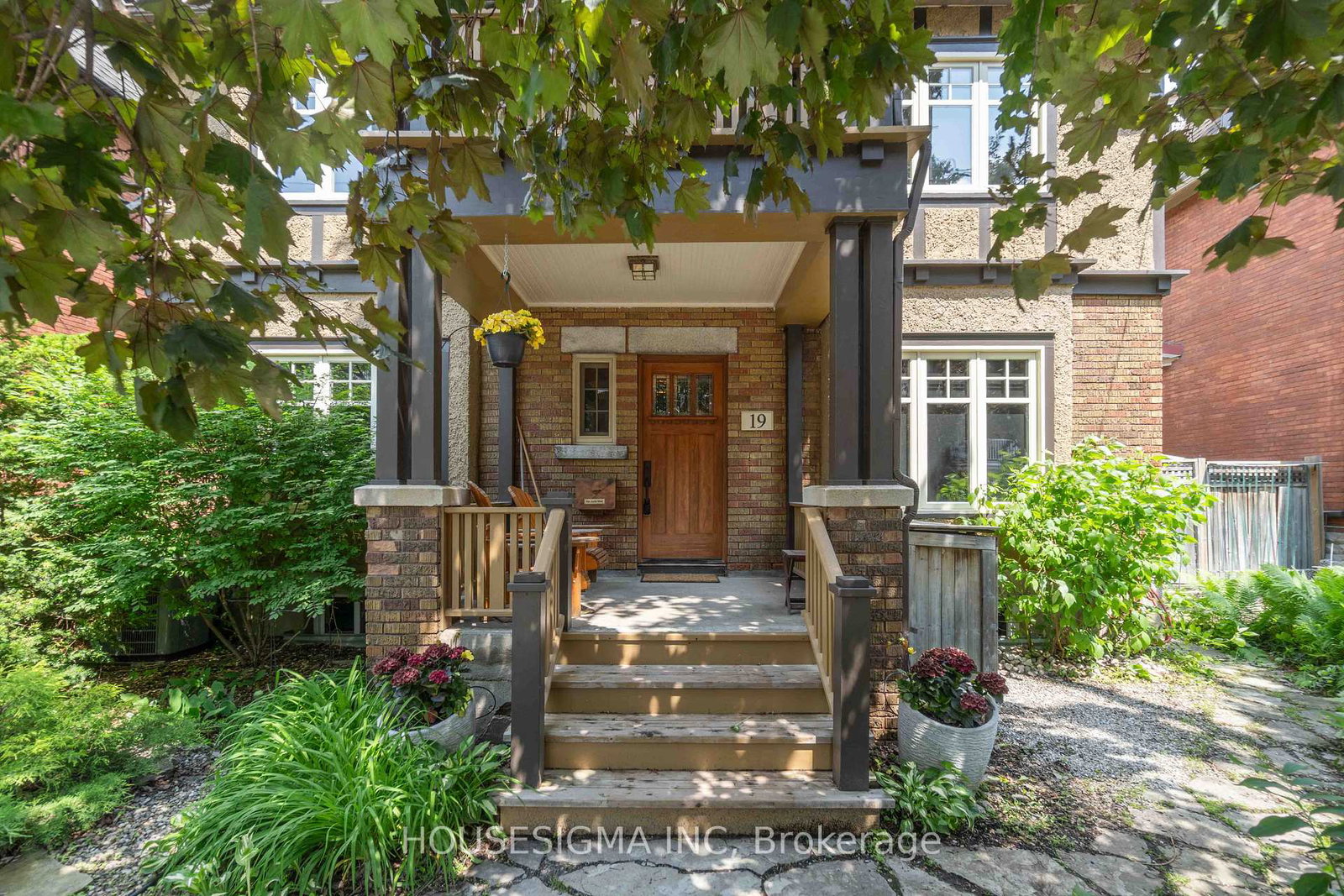 19-oakland-avenue-ottawa-ontario-x12390586