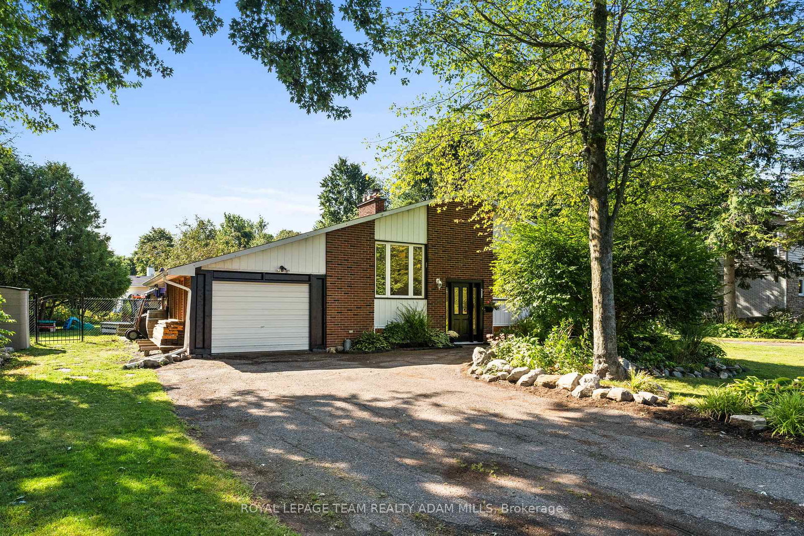 1095-boucher-crescent-ottawa-ontario-x12390806