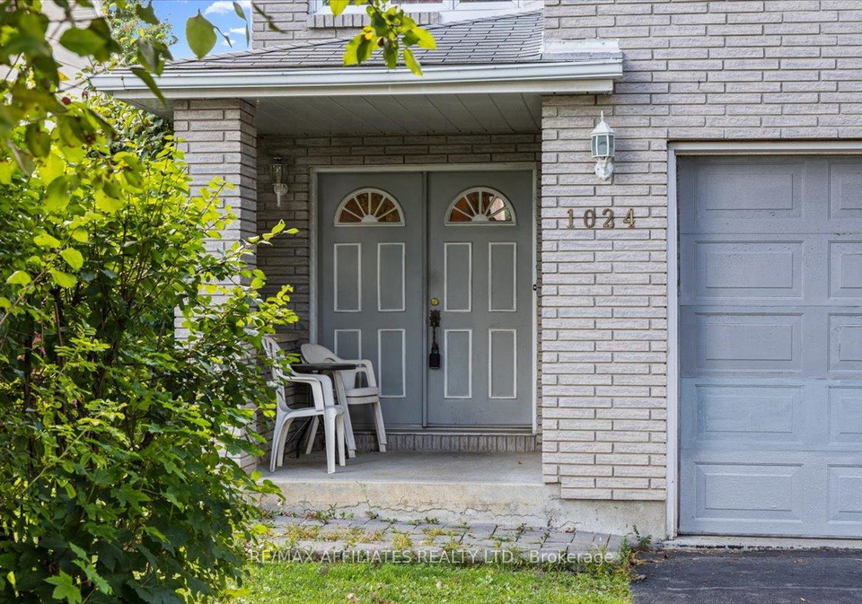 1024-miss-ottawa-street-ottawa-ontario-x12391217