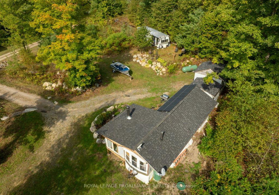 216-glastonbury-road-addington-highlands-ontario-x12391351