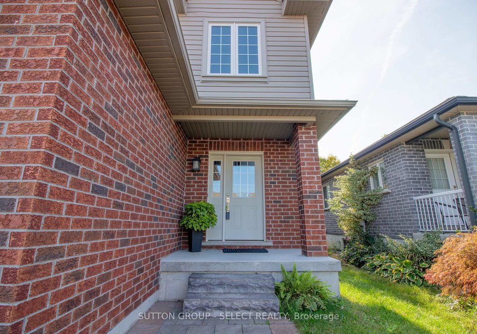 1021-oakcrossing-gate-london-north-ontario-x12391596