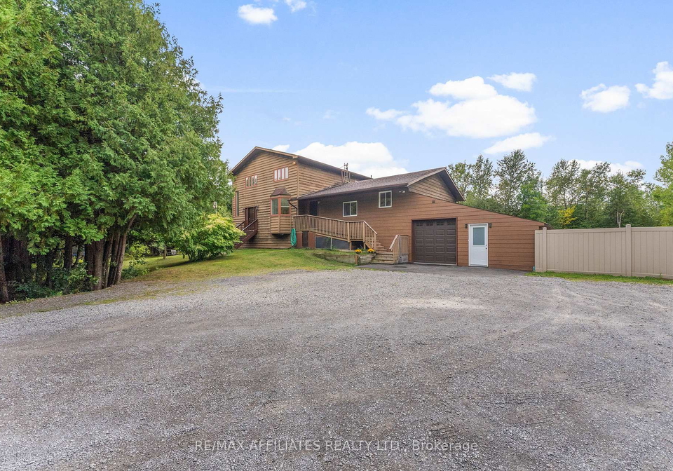 425-cuckoos-nest-road-beckwith-ontario-x12391625