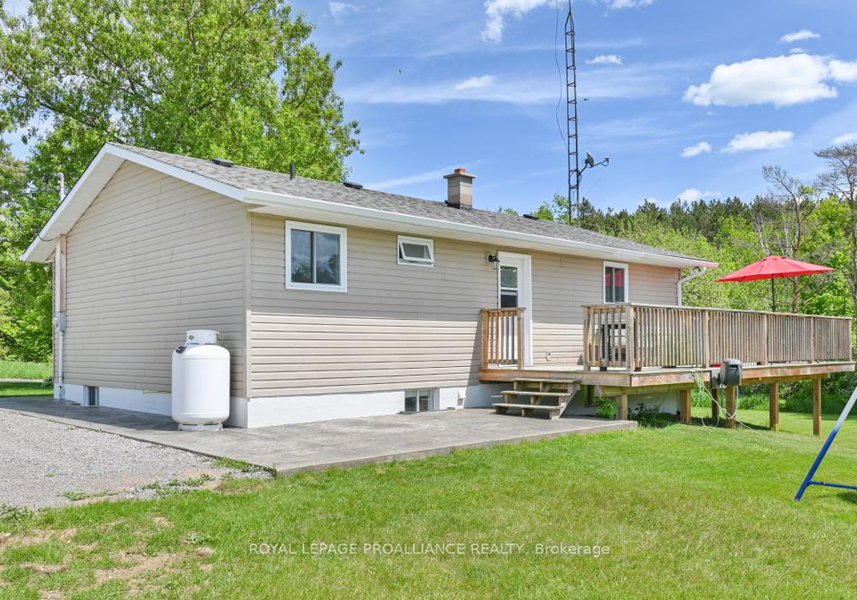429-elzevir-road-tweed-ontario-x12391763